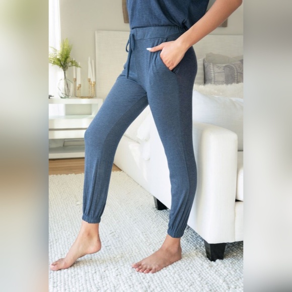 (5364-5331-NVY) COMFY 2PC SOFT KNIT TOP AND PANTS SET - Picture 2 of 4